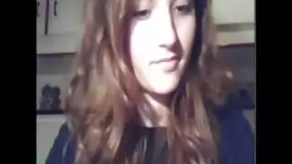 رغبات محرمة لسيدات ثريات: استئجار عاهرات لممارسة مثلية صريحة