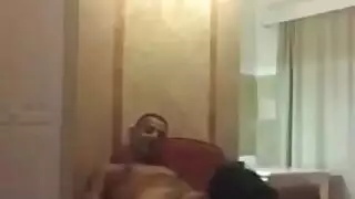 ديوث علا اخته