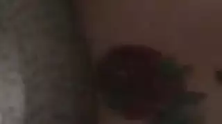 العاهرة الآسيوية كبيرة الثدي إيريكا تدلك فرجها العاري حتى متعة انفجارية