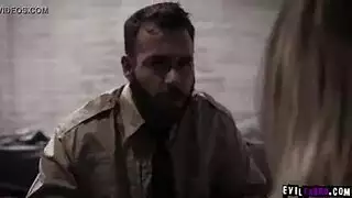 طيزي حميانة تعال فلخها بزبك