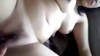 جماع صريح مع فرك بين الأثداء و إمناء داخلي