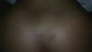 سارة درزاوي مُهيمن عليها ومملوءة في مشهد جنس جماعي