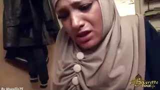 ١ سكس فرنسي: خادمة محجبة تُنكح بقوة من رئيسها