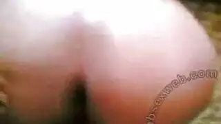 أم مصرية تفتح كسها للنيك الخلفي العميق