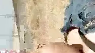 لدى سارة الطازجة خطة لرحلتها في لندن، والتي تشمل مغامرة اللعنة المتشددين مع عملها المشارك لها