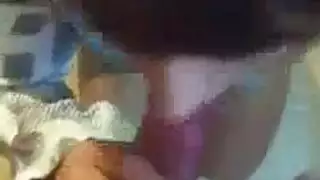 أنال هو الغش على صديقها مع أفضل صديق لها، كل مرة واحدة في حين