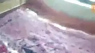 الشقراء تحصل على عرض تعري خاص من عشيقها الألماني