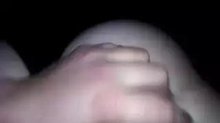 اركبوا أوراك مينو التركية في هذا المقطع الإباحي المكثف