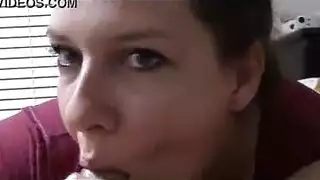 شرج قاسي في مقطورة: الشاعر يأخذه بعد نكاح ثابت