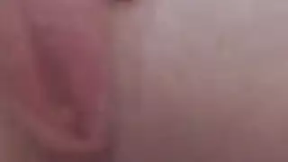 عاهرات مثلية يتناوبن على ثقوب بعضهن الضيقة