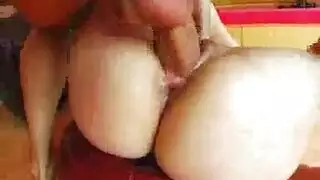 تأديب البنات ضرب المؤخرة