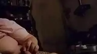 زوجة خائنة لا تشبع في إيلاج مزدوج مدفوع