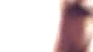 جنس قوي في الفناء الخلفي مع فتاة سوداء موشومة ممتلئة الجسم